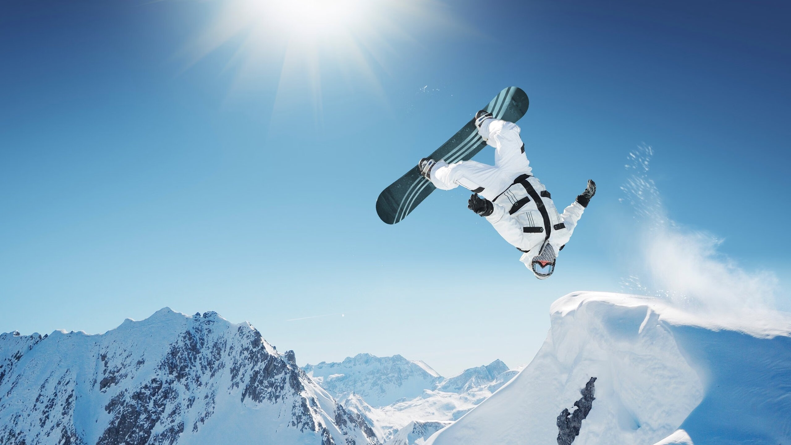 可再生材料：赛车轻量化新趋势，可再生汽车燃料